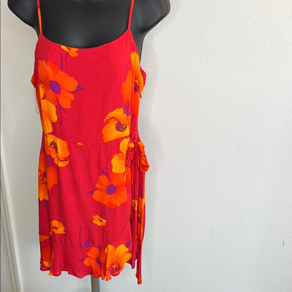 Jondie Small Faux Wrap Around Dress Pink Floral Tropical New With Tags